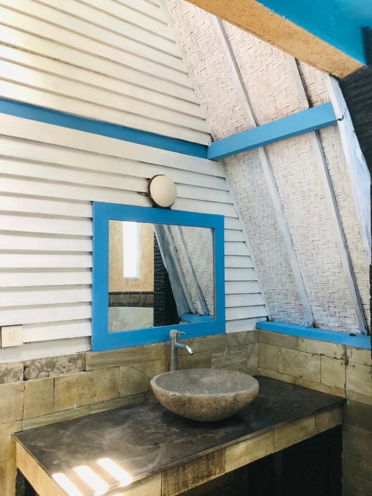Youpy Bungalows ギリ・アイル 部屋 写真